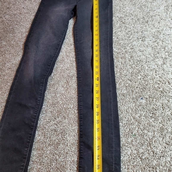 DIVIDED Super Skinny Regular Waist Black Jeans - Picture 4 of 8